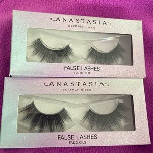 2 NEW Anastasia Beverly hill faux cups false lashes